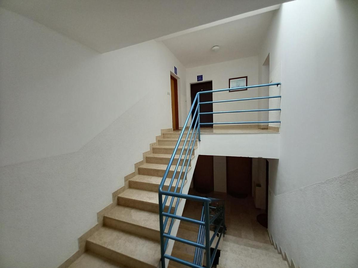 Apartment Karlo 梅杜林 外观 照片